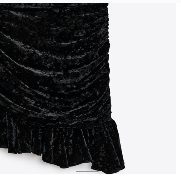 NWT ZARA High Waisted Velvet Mini Skirt Black M - Picture 6 of 6